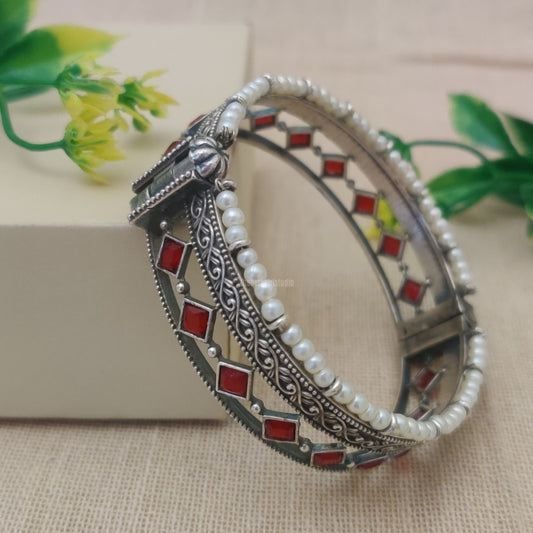 "Saanvi" Silver Look Alike Oxidised Kada