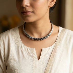 "Hani"Silver Look Alike Oxidized Choker