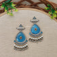 Drop earring with pearls