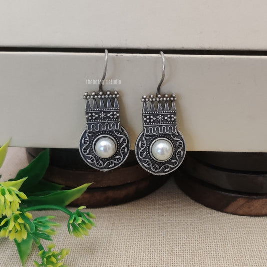 "Maia"Silver Look Alike Oxidised Dangler