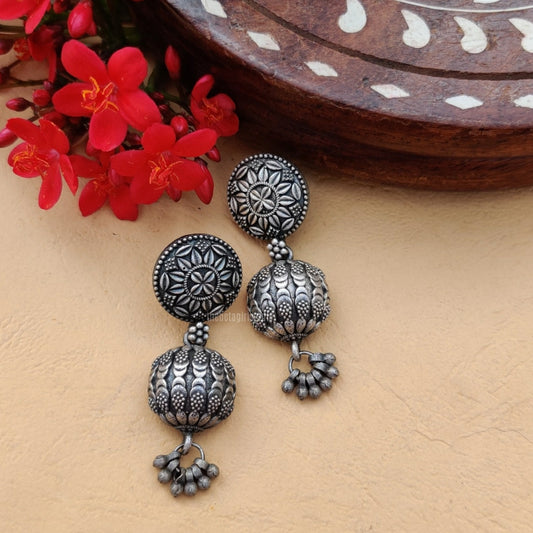 “Anokhi” Silver Look Alike Oxidised Earring