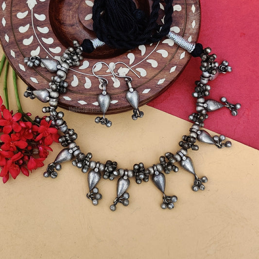 "Vinita" Silver Look Alike Oxidized Choker