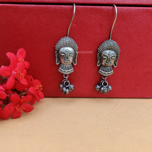 Facia Silver Look Alike Oxidised Dangler