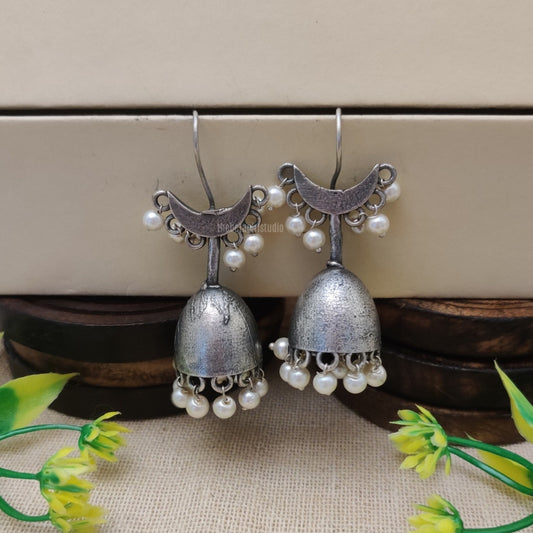 Pearl Dropping Silver Look Alike Oxidised Dangler