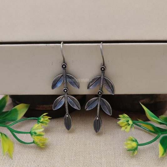 "Leafa" Silver Look Alike Oxidised Dangler