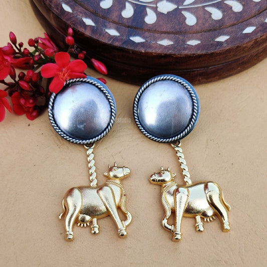 “Gaumata” Inspired Silver Look Alike Oxidised Earring