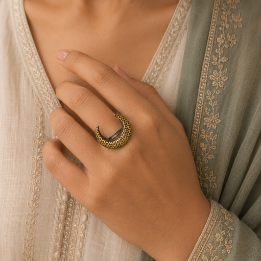"Aura"Silver Look Alike Oxidized Ring