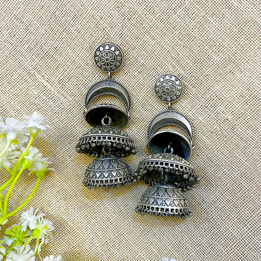 “Osin” Silver Look Alike Earring