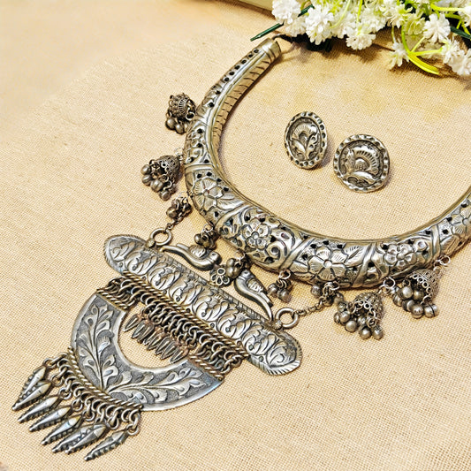 "Zohar"Silver Look Alike Oxidized Necklace