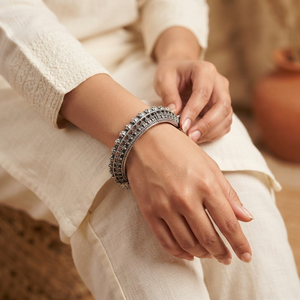 "Mahira"Silver Look Alike Oxidized Kada