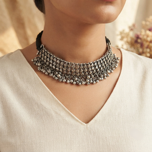 "Haert" Silver Look Alike Oxidized Choker