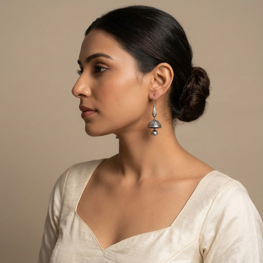 "Rovira"Silver Look Alike Oxidized Dangler