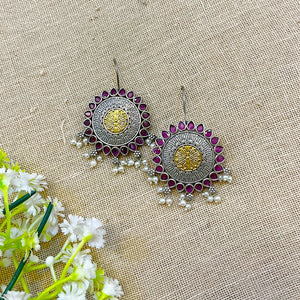 "Twirl" Dual Tone Oxidized Dangler