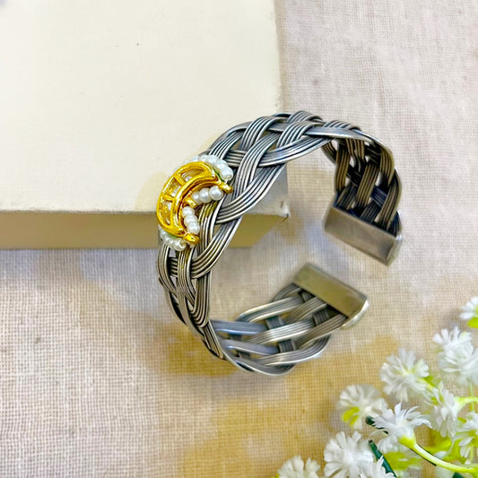 "Spiral" Kundan Silver Look Alike Oxidised Bracelet