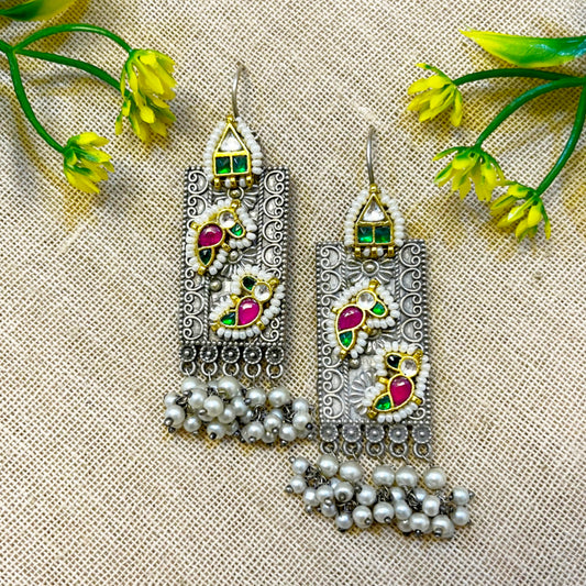 "Long" Silver Look Alike Kundan Dangler