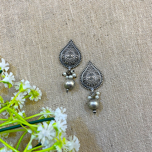 "Tranky" Silver Look Alike Oxidized Earrings