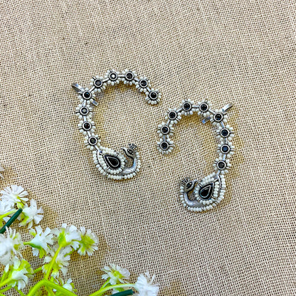 "Inaya" Silver Look Alike Stone Earcuffs