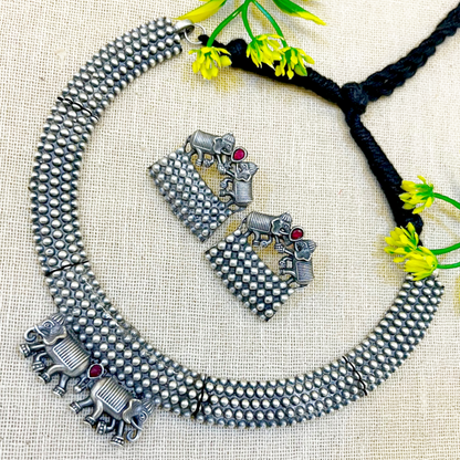 "Kashmi" Silver Look Alike Hasli Choker