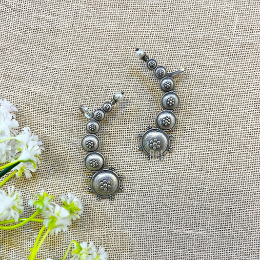 "Tanika" Silver Look Alike Oxidized Earcuff
