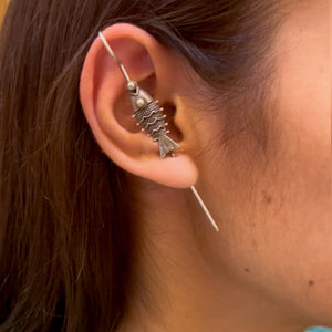 "Pierce" Silver Look Alike Earcuff