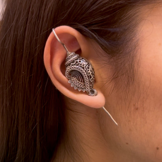 "Arrowa" Silver Look Alike Earcuff