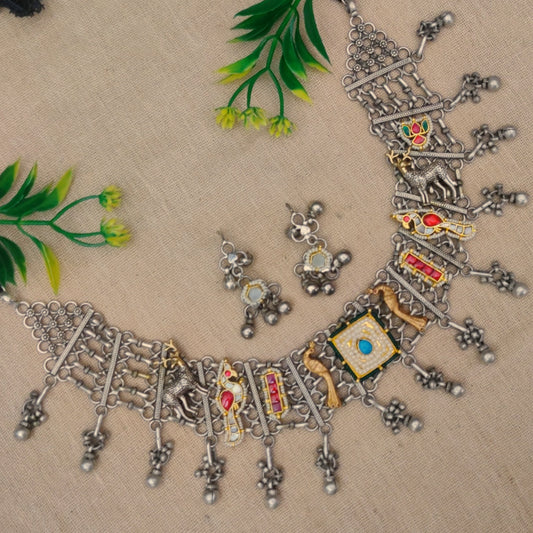 "Kanak" Silver Look Alike Kundan Studded Choker