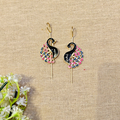 Peacock Arrow Golden Earcuff