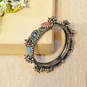 Hazel Tribal Oxidised Kundan Kada