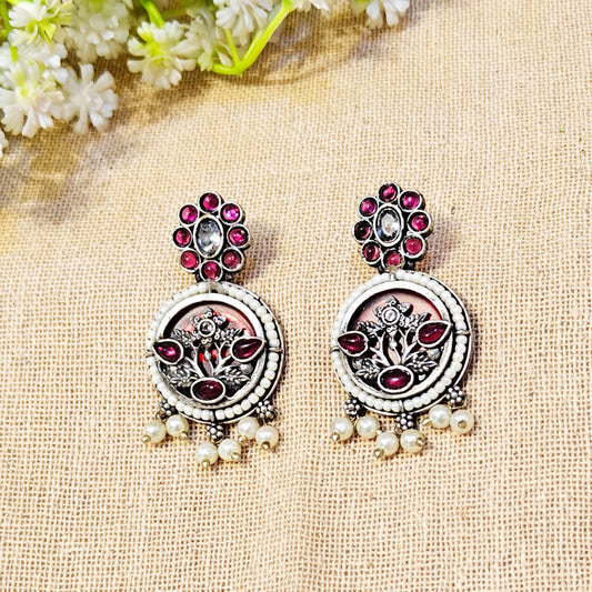 "Ivyy"Silver Look Alike Stone Earring