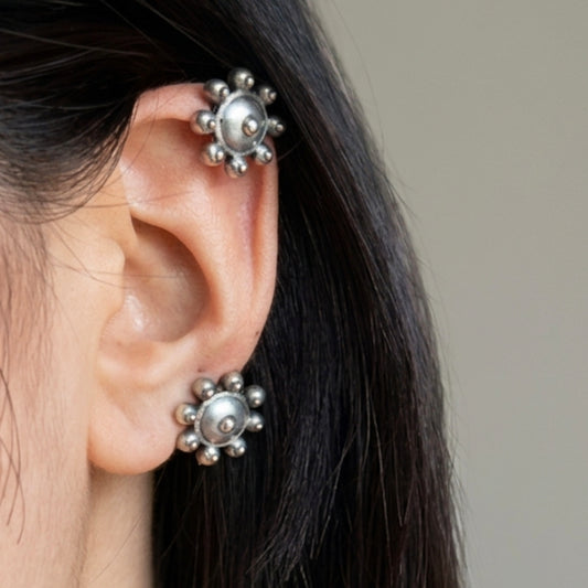 "Bloom"Silver Look Alike Oxidized Earcuff