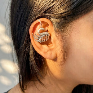 "Dew"Silver Look Alike Earcuff
