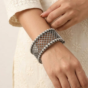 "Magistic" Silver Look Alike Oxidised Kada for Garba