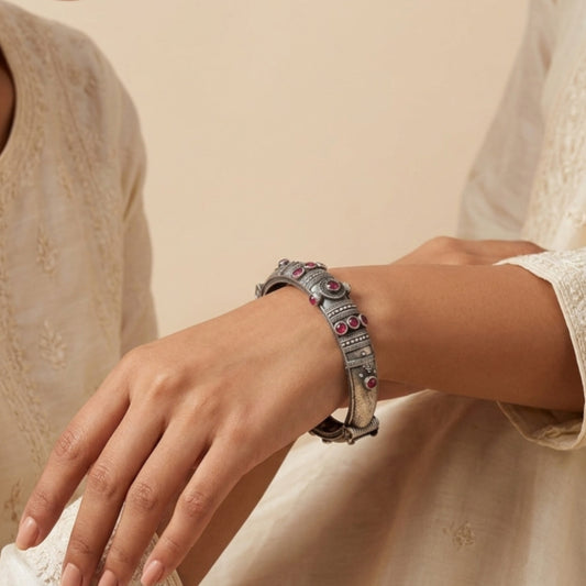"Indigo"Silver Look Alike Oxidized Kada