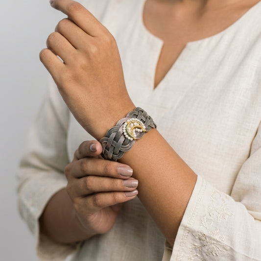 "Spiral" Kundan Silver Look Alike Oxidised Bracelet