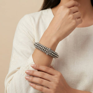 "Elara"Silver Look Alike Oxidized Kada