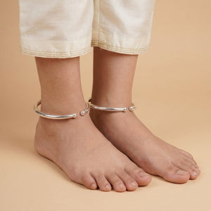 "Trinetra" Silver Look Alike Leg Kada