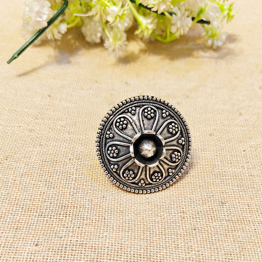 "Tiara"Silver Look Alike Oxidized Ring