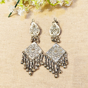 "Rhea"Silver Look Alike Oxidized Earring