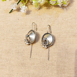 "Coral"Silver Look Alike Oxidized Arrow Earcuff
