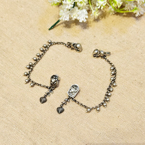 "Aster"Silver Look Alike Oxidized Earcuff