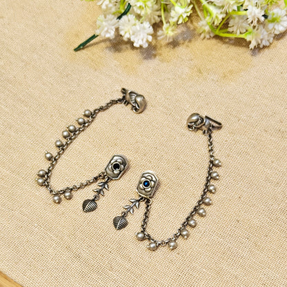 "Aster"Silver Look Alike Oxidized Earcuff