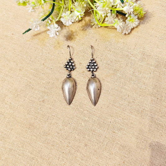 "leaf"Silver Look Alike Oxidized Dangler