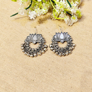 "Flora"Silver Look Alike Oxidized Dangler