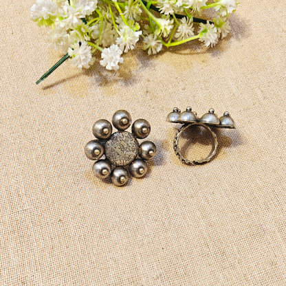 "Qyra"Silver Look Alike Oxidized Ring