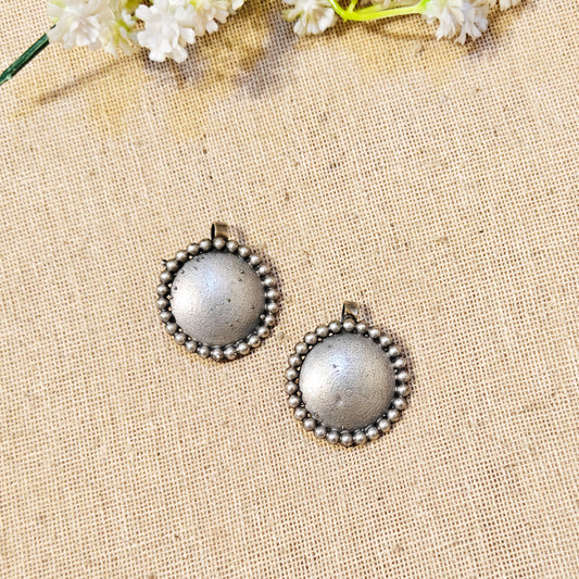 "Round"Silver Look Alike Earcuff