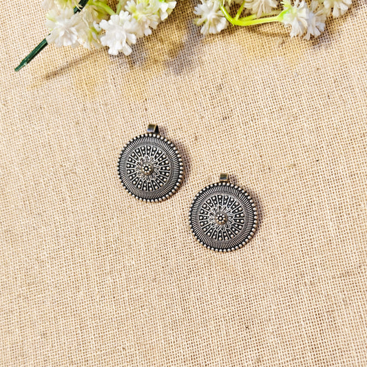 "Zoya"Silver Look Alike Earcuff