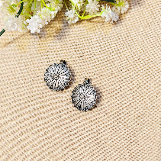 "Rumi"Silver Look Alike Earcuff