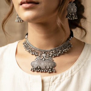 "Tevya"Silver Look Alike Oxidized Necklace