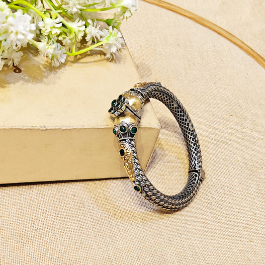"Vanit" Silver Look Alike Dual Tone Kada