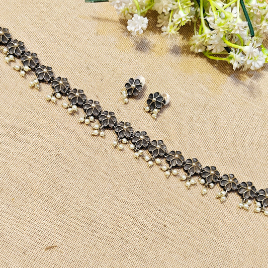 "Ora" Silver Look Alike Oxidized Choker